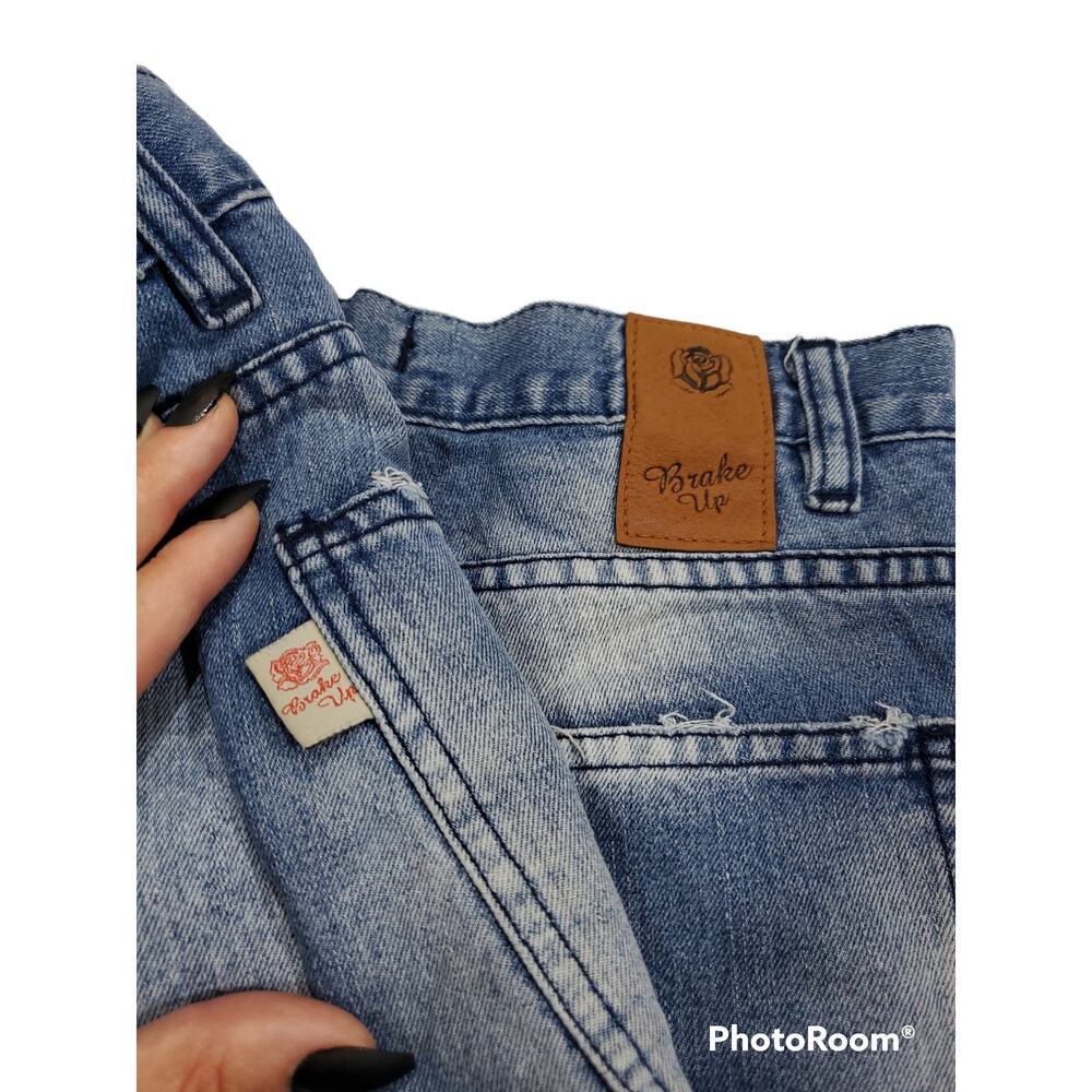 Brake Up Jeans | Cuffed High Waisted Jean Shorts | Size 36 (Sz 6 US) - Picture 5 of 5